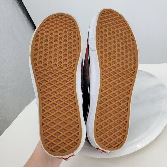 Vans X Avengers Marvel Thanos Infinity War Gauntlet Slip On Men's Shoes 10.5 - Picture 4 of 13